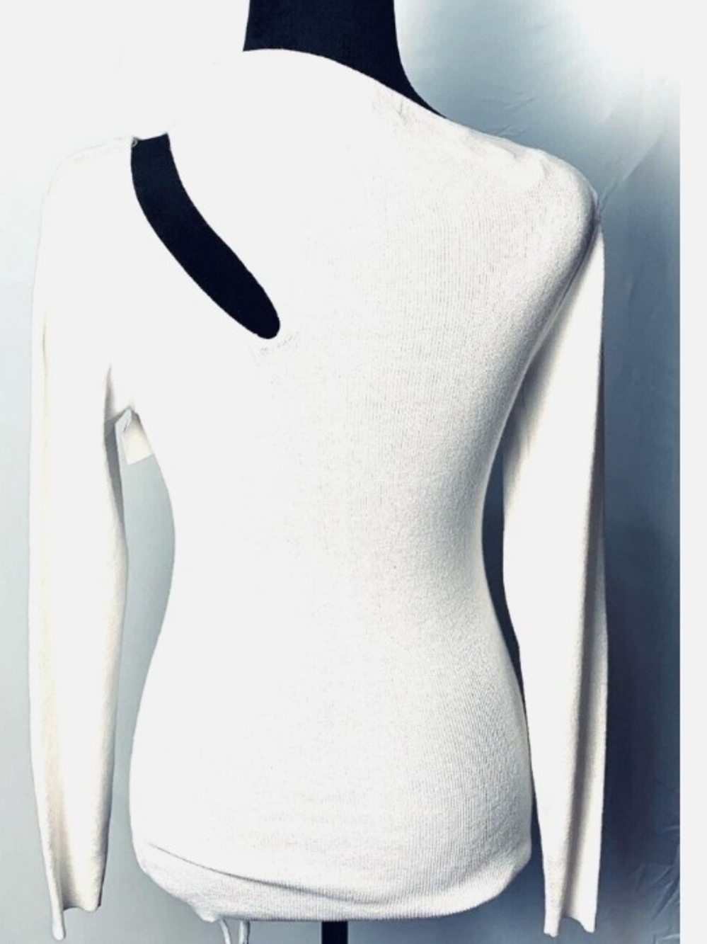BCBGeneration Cream Ribbed Long Sleeve Top - Picture 2 of 3